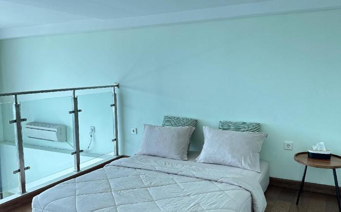 THE REIZ CONDO LOFT