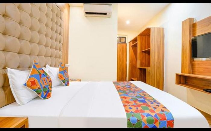 FabHotel Cozy Inn