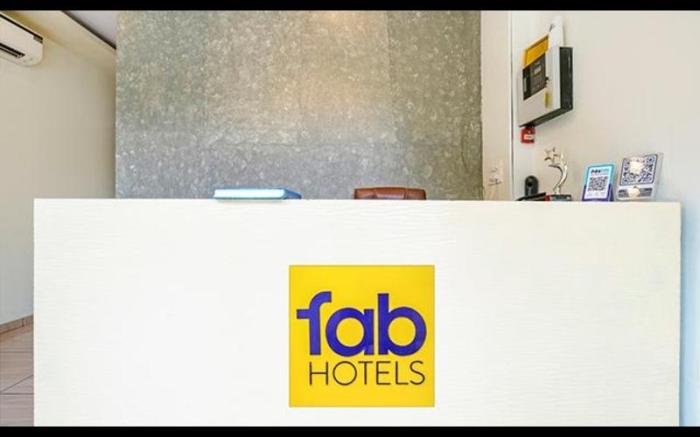 FabHotel Cozy Inn