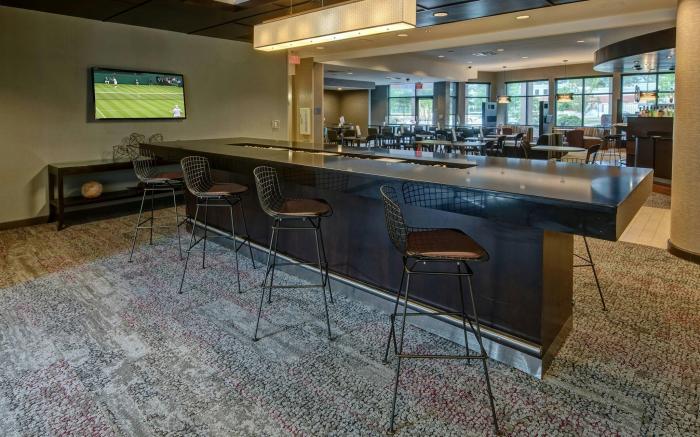 Courtyard by Marriott Newport News Airport