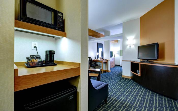 Fairfield Inn & Suites Harrisburg West
