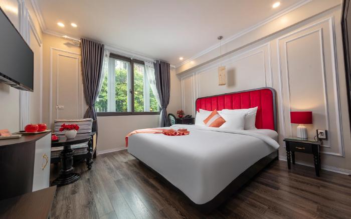 Omina Hanoi Hotel and Travel