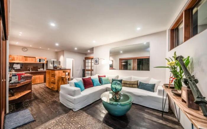 Beautiful 1BR Villa W/ Pool & Cinema Entertainment