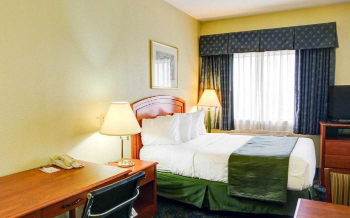 Quality Inn & Suites