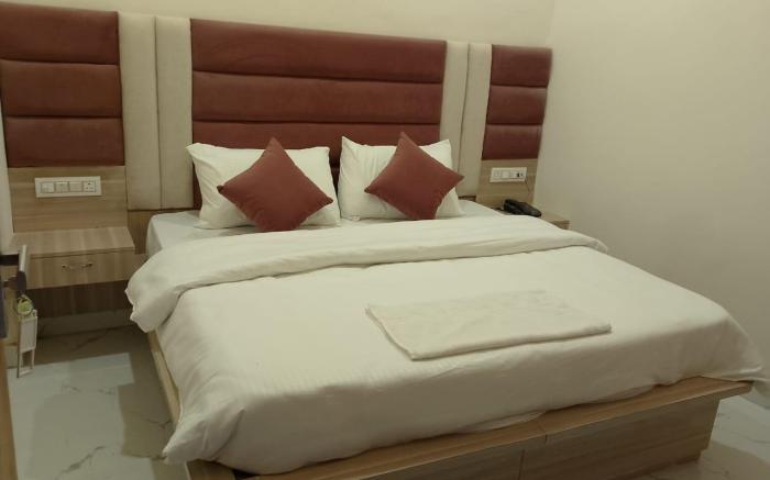 Hotel LR Delite Inn
