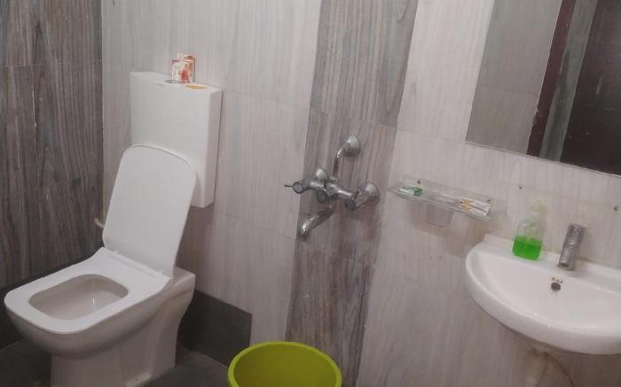 Leela homestay Indore Marigold-1 B K Luxury home