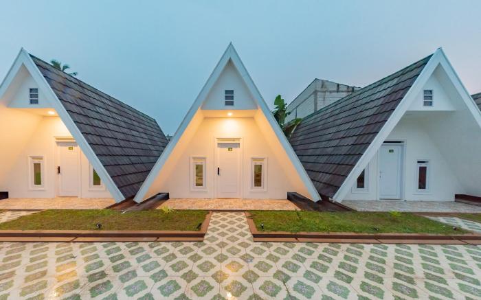 RedDoorz Syariah Plus near Sukabumi Station