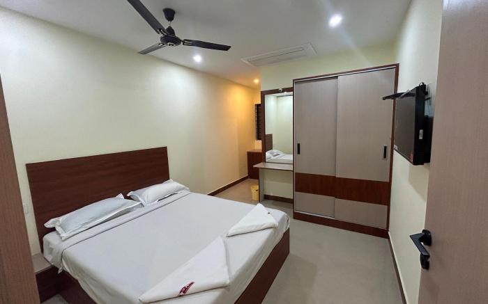 Hotel O U.G. Grand
