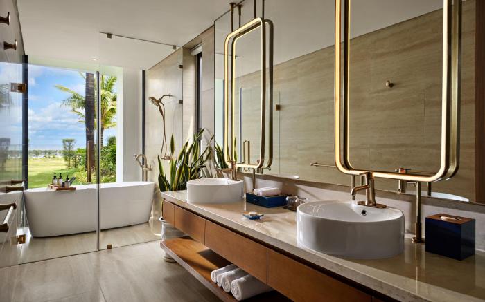 Royal Beachfront Villas Danang