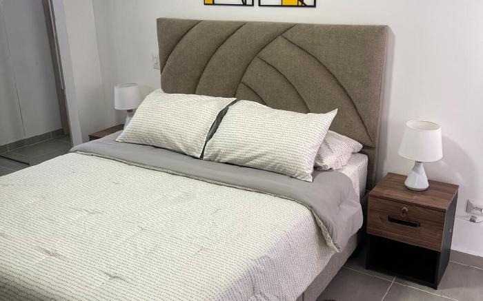 Acogedor apartamento cerca de clínica en F/blanca