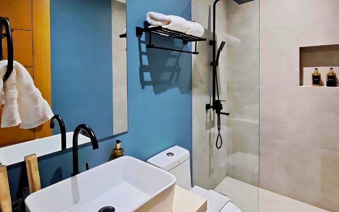 One Bedroom Deluxe in Araneta City Cubao