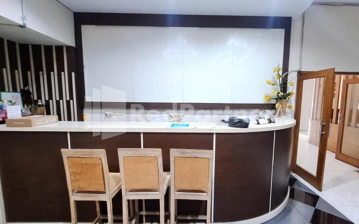 Nirvana Inn seturan Mitra RedDoorz