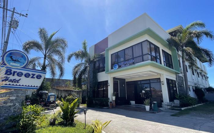 Argao Seabreeze Hotel powered by Cocotel