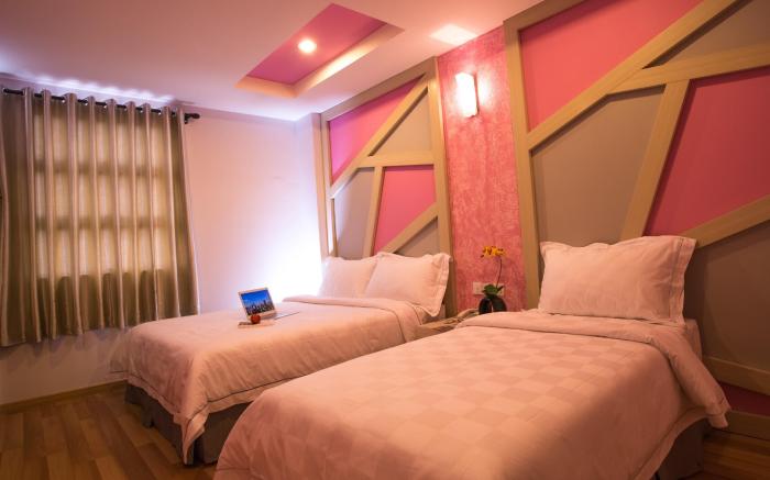Sunshine Inn Plus