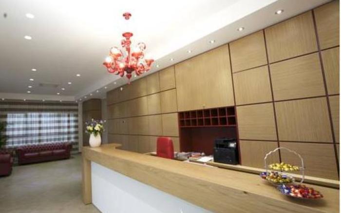 Giga Hotel