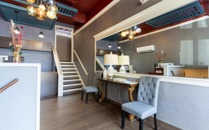 Kalika Hotel