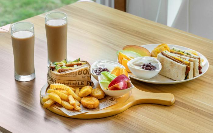 墾丁後灣 南法風情海景民宿