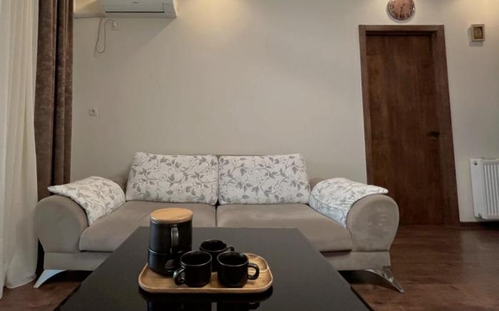 Golden Gateway Retreat in Old Tbilisi