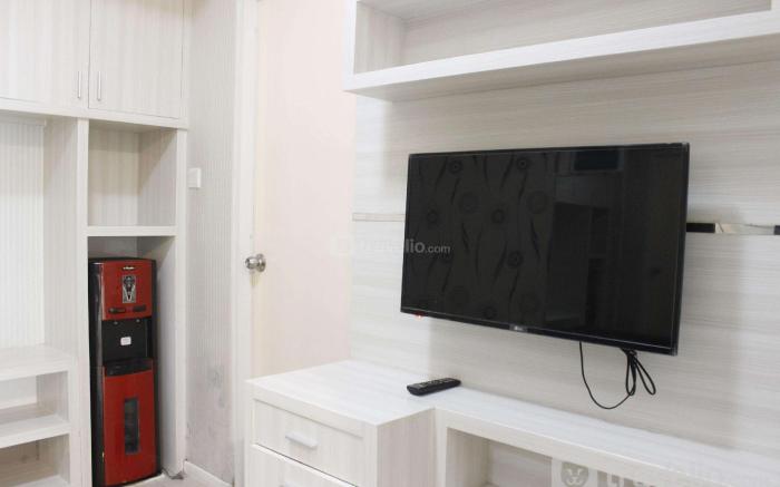 Relaxing 1BR Parahyangan Residence By Travelio