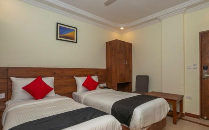 HOTEL SAVI INN