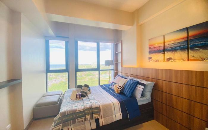 Beach + pool access 1br&2beds