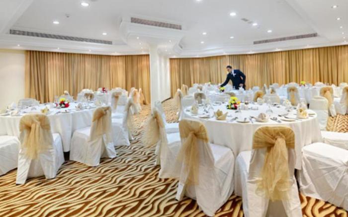 Al Majaz Premiere Hotel Apartments