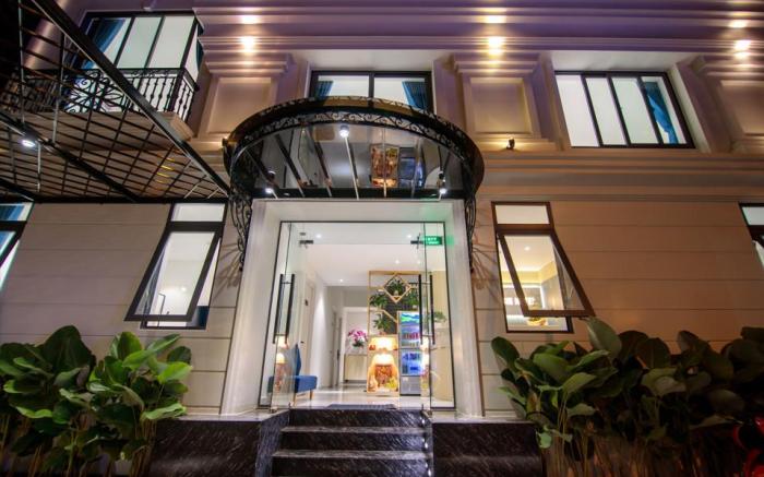 Bin Bin Hotel 11 -  Near Island Diamond