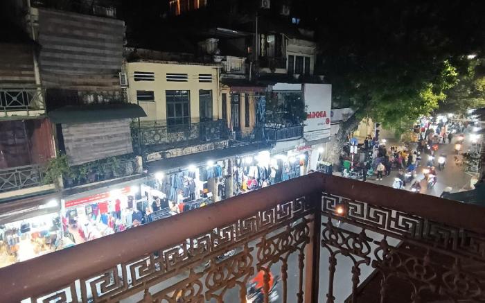 FELIZ Homestay Hang Ngang