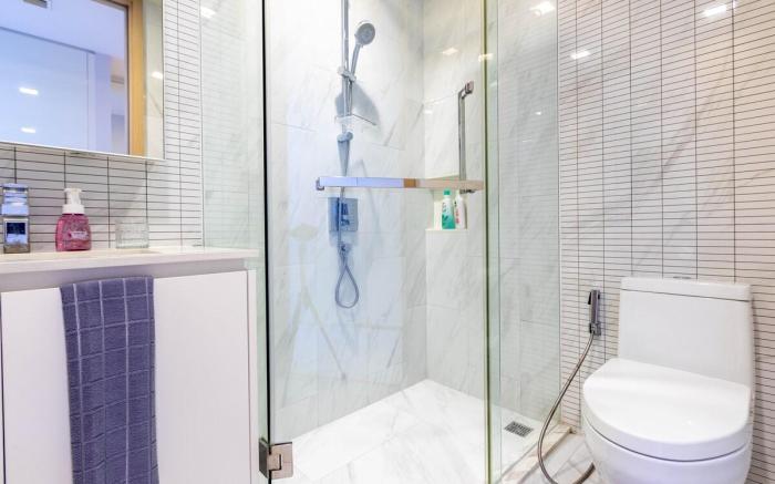 Hyde Sukhumvit 11 2BR BTS Nana 5 Min Wi-Fi Bangkok