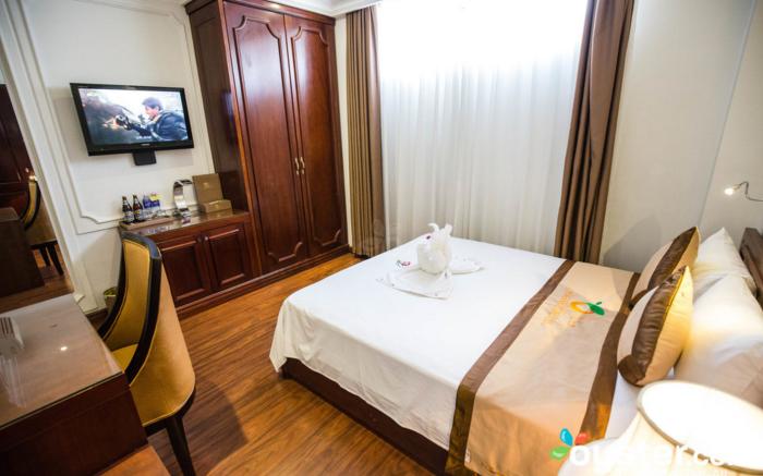 Orange Hotel
