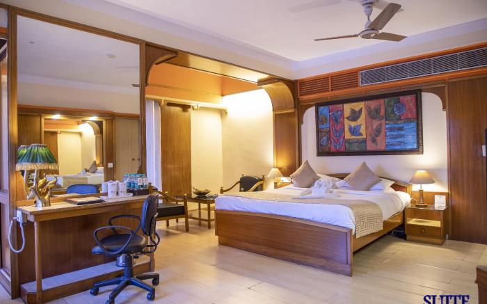 Hotel Rajmahal