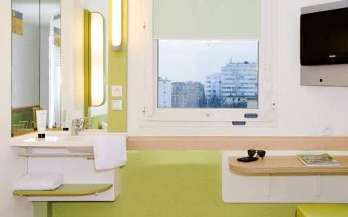 B&B HOTEL Nimes Caissargues