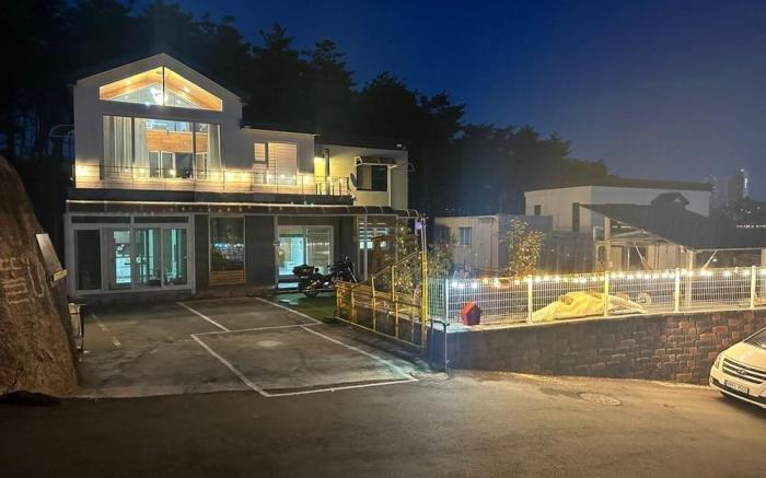 Sokcho Ulsanbawi Bed and Breakfast