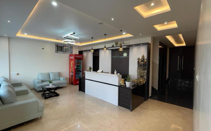 HOTEL BANYAN TREE