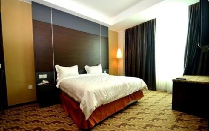 Eminent Hotel