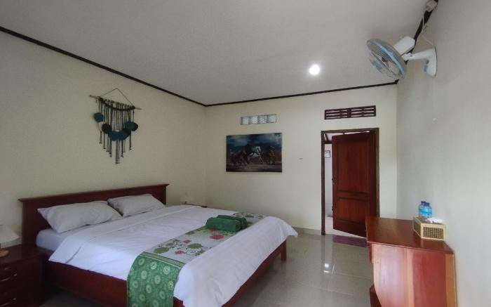 SPOT ON 93739 Insanta Hotel Near Masjid Baitul Aman