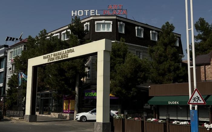 Art Plaza Hotel