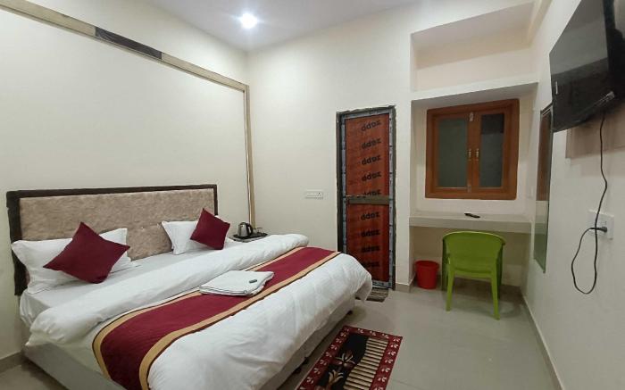 Hotel O Home HOTEL SIYA BIHARI Homestay