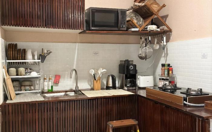 Cozy Botanical Garden House