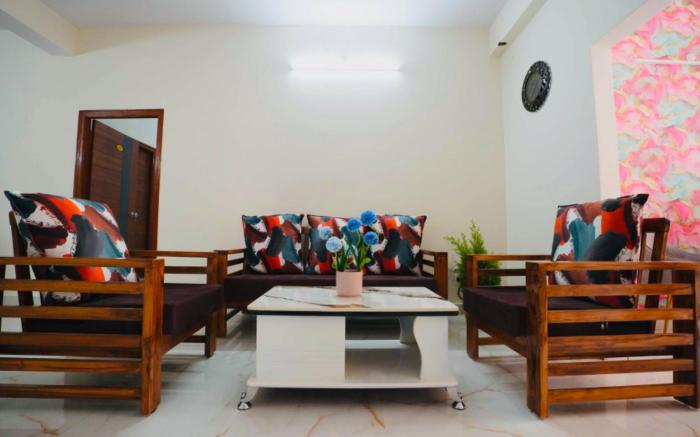 Yellow Bells Serviced Apartments Hitech City