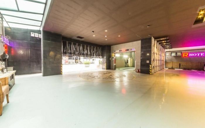 Bucheon (Sangdong) R Hotel