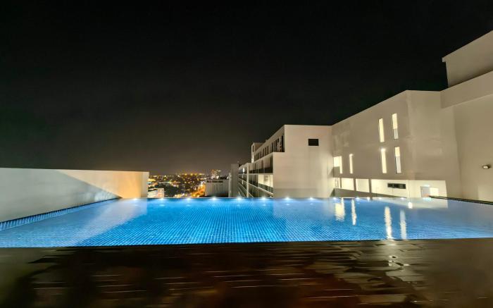 Kuching AEON Mall The PODIUM  HomeStay D175 @ 8PAX