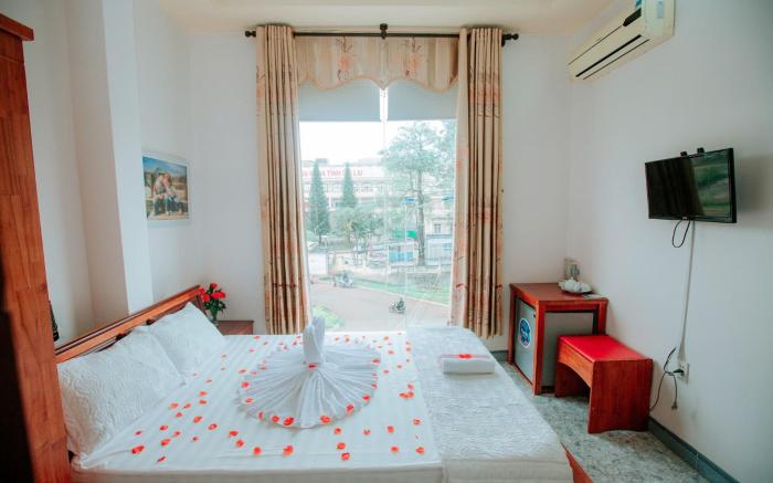 Phu Vang Pleiku Hotel