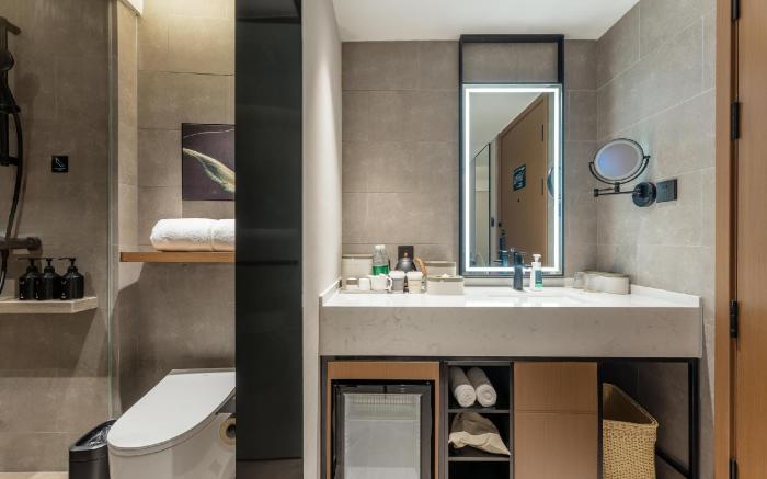 Atour Hotel Shanghai Xintiandi Metro Station