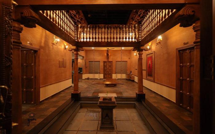 Luxurious Earthy homestay