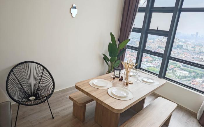 Metro Connect Loft: KLCC in 15 Mins @Eko cheras