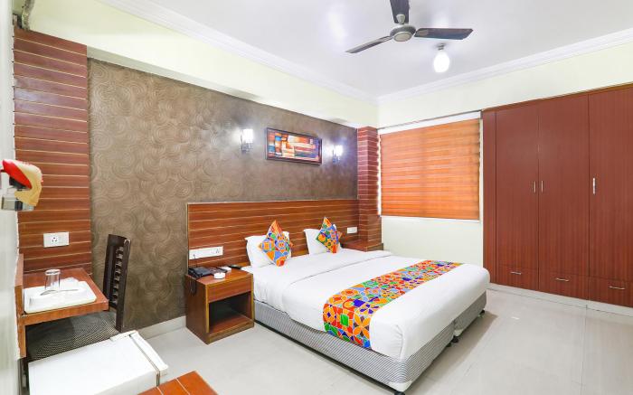 FabHotel Royal Ville