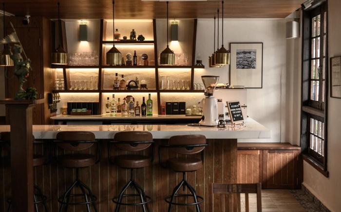 Hanuman Boutique Stay & Eatery for 8 people