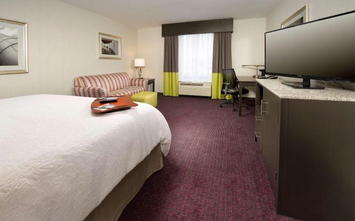 Hampton Inn & Suites Buffalo/Airport