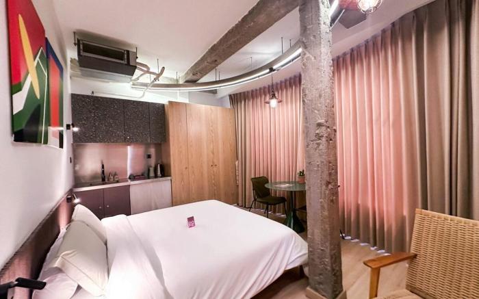 D1 Hotel Japanese Art Deco CBD 5.1 Premium Suite